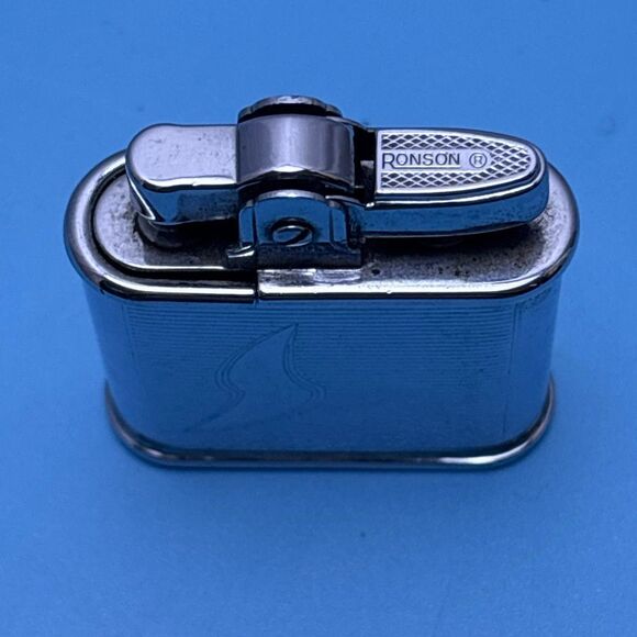 Vintag 1940s Ronson Whirlwind pocket lighter art deco windbreak chrome S flame - Picture 3 of 6